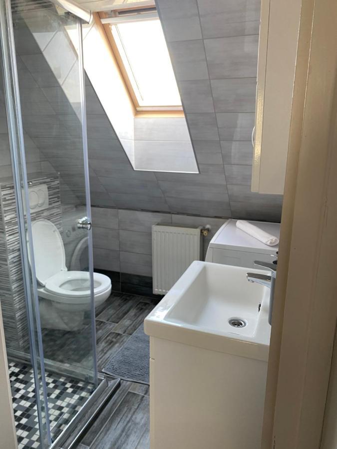 Appartement Tamara Apartman à Hajdúszoboszló Extérieur photo